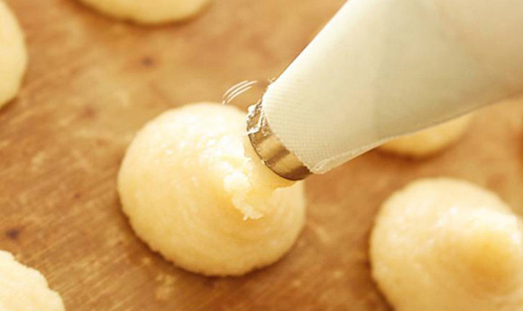 Cách làm bánh quy Amaretti kiểu Ý ngon tuyệt | Món ăn ngon,Bánh quy Amaretti
