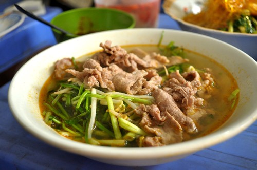 Những quán bún, miến trong ngõ hẻm vẫn đắt khách 9 Những quán bún, miến trong ngõ hẻm vẫn đắt khách 9
