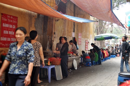 Những quán bún, miến trong ngõ hẻm vẫn đắt khách 10 Những quán bún, miến trong ngõ hẻm vẫn đắt khách 10