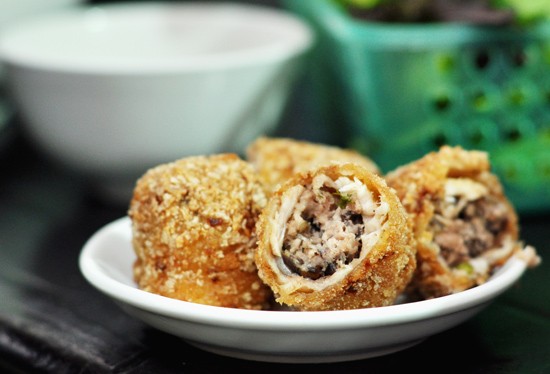 Những quán bún, miến trong ngõ hẻm vẫn đắt khách 5 Những quán bún, miến trong ngõ hẻm vẫn đắt khách 5