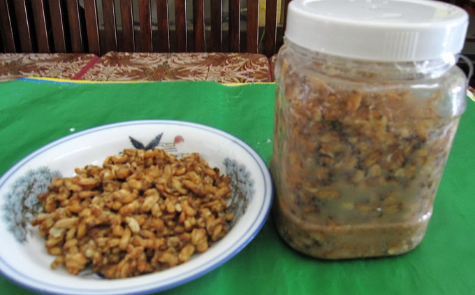 Về Cà Mau ăn mắm ong rừng 1
