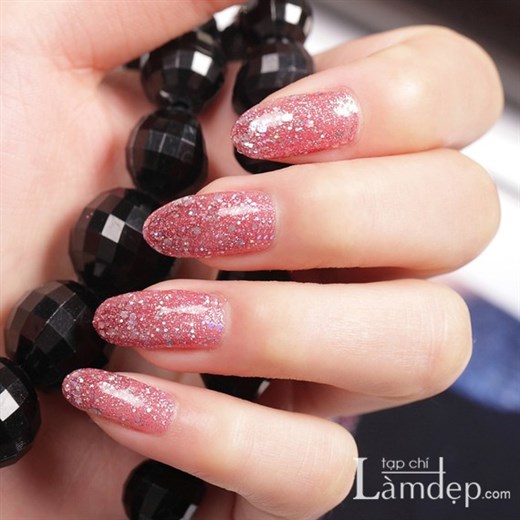 Style nail óng ánh quyến rũ phái đẹp