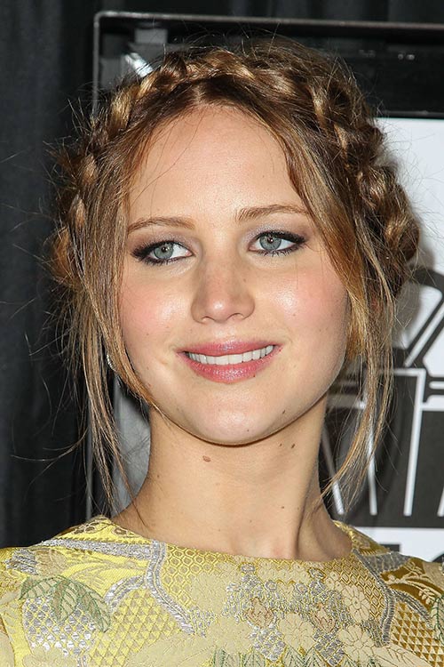 Học Jennifer Lawrence chọn tóc cho mặt tròn - 16