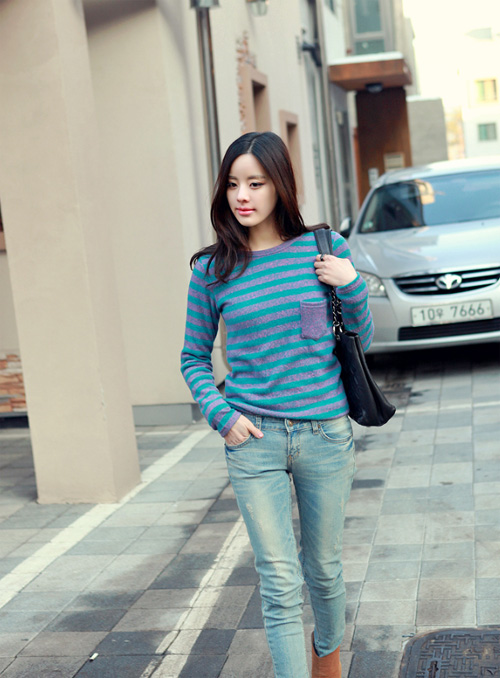 Sự kết hợp ngọt ngào từ quần jeans và áo len