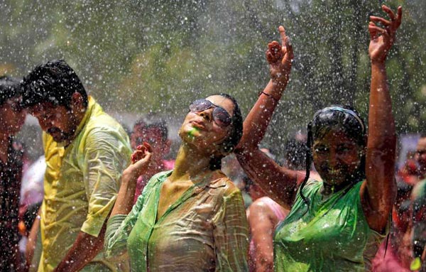 lễ hội Holi Ấn Độ - hình minh họa 18