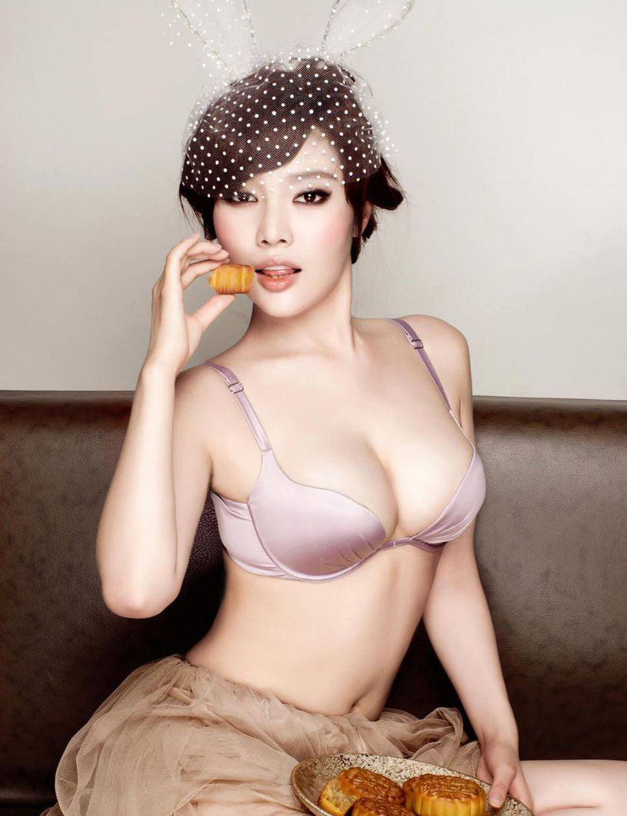 tuyet-chieu-co-bo-nguc-dep-nhu-mo-2 chăm sóc vòng một - hình minh họa 2