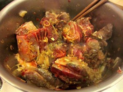 Bắp bò nấu bia - hình minh họa 4