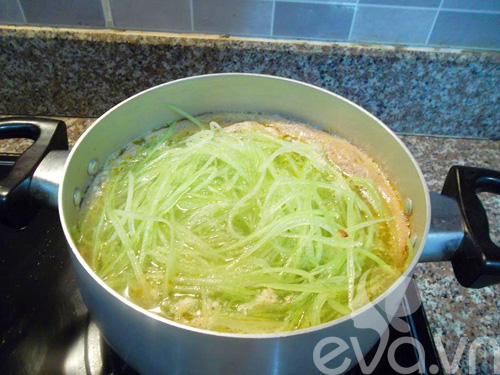 nau-canh-cua-bi-xanh-mon-canh-ngon-cho-mua-he-7