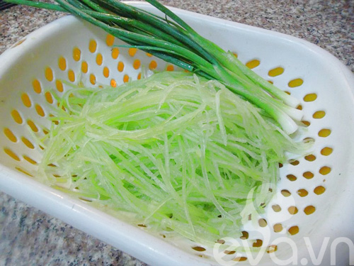 nau-canh-cua-bi-xanh-mon-canh-ngon-cho-mua-he-3
